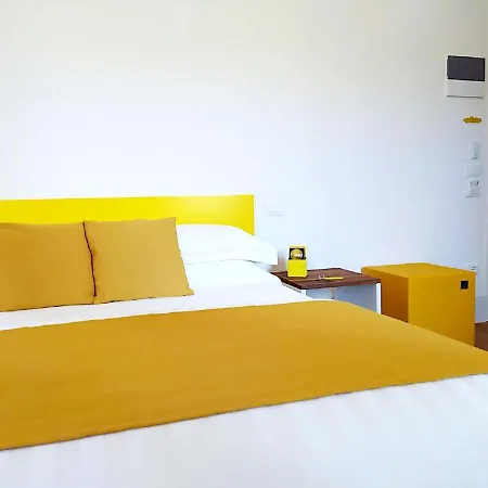 Miataland Bed & Breakfast 3*